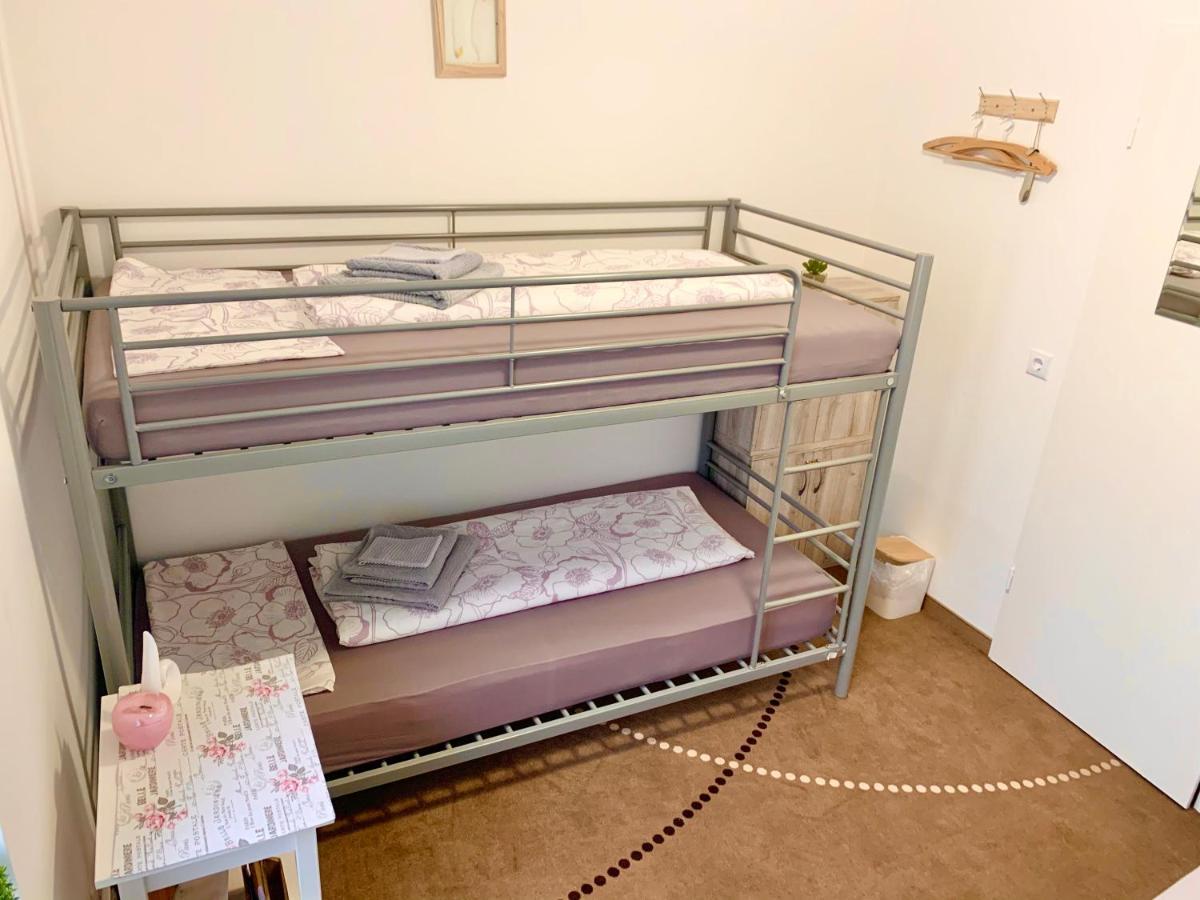 Single Bed 3-Bed Dormitory Room,1041936970:JPEG